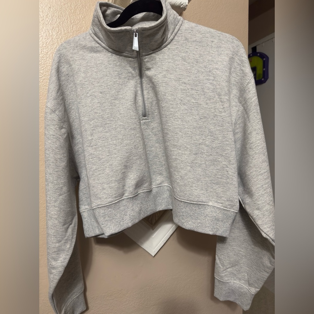 KARMAGWA Gray Cropped Sweatshirt